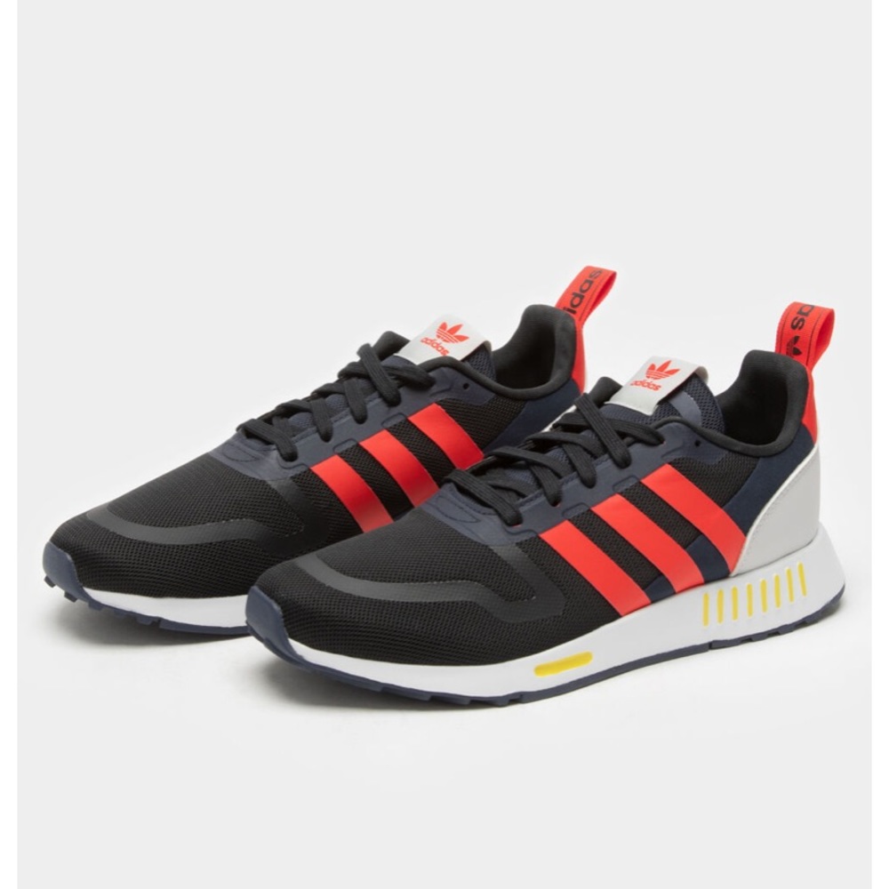 Mens adidas sneakers *BRAND NEW*